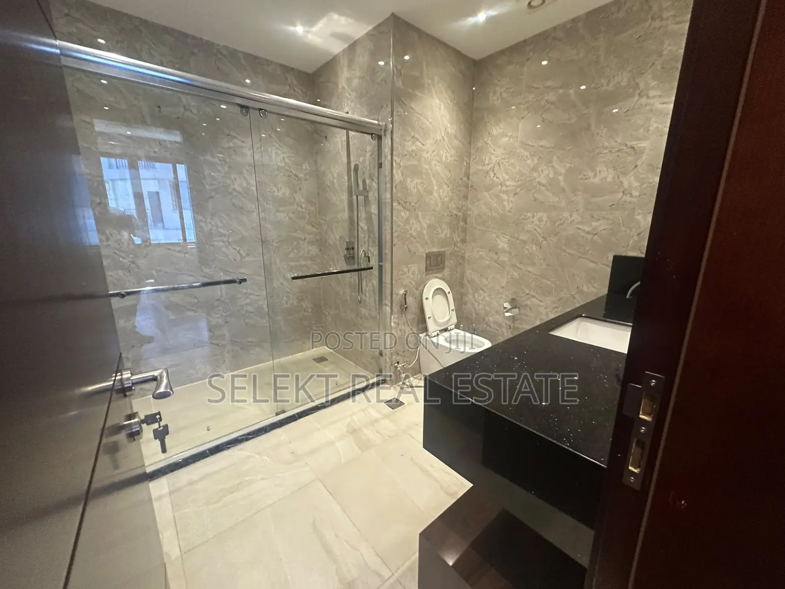 Furnished 2bdrm Apartment in Oyster Bay for rent in Oyster Bay