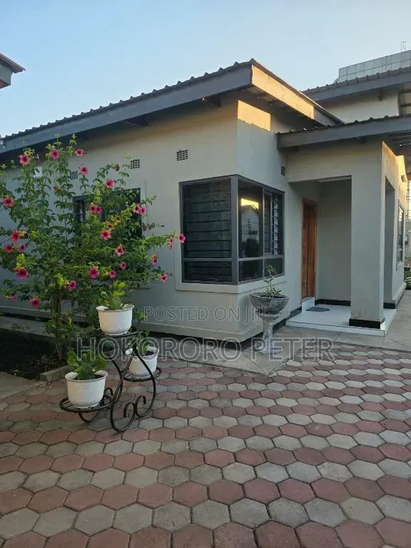 3bdrm Apartment in Sayansi Kijitonyama, Kinondoni for rent in Kinondoni