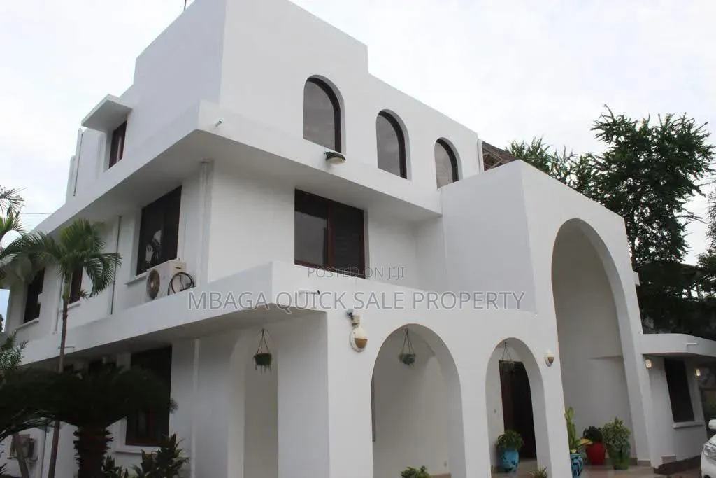 5bdrm Apartment in Masaki for sale in Masaki