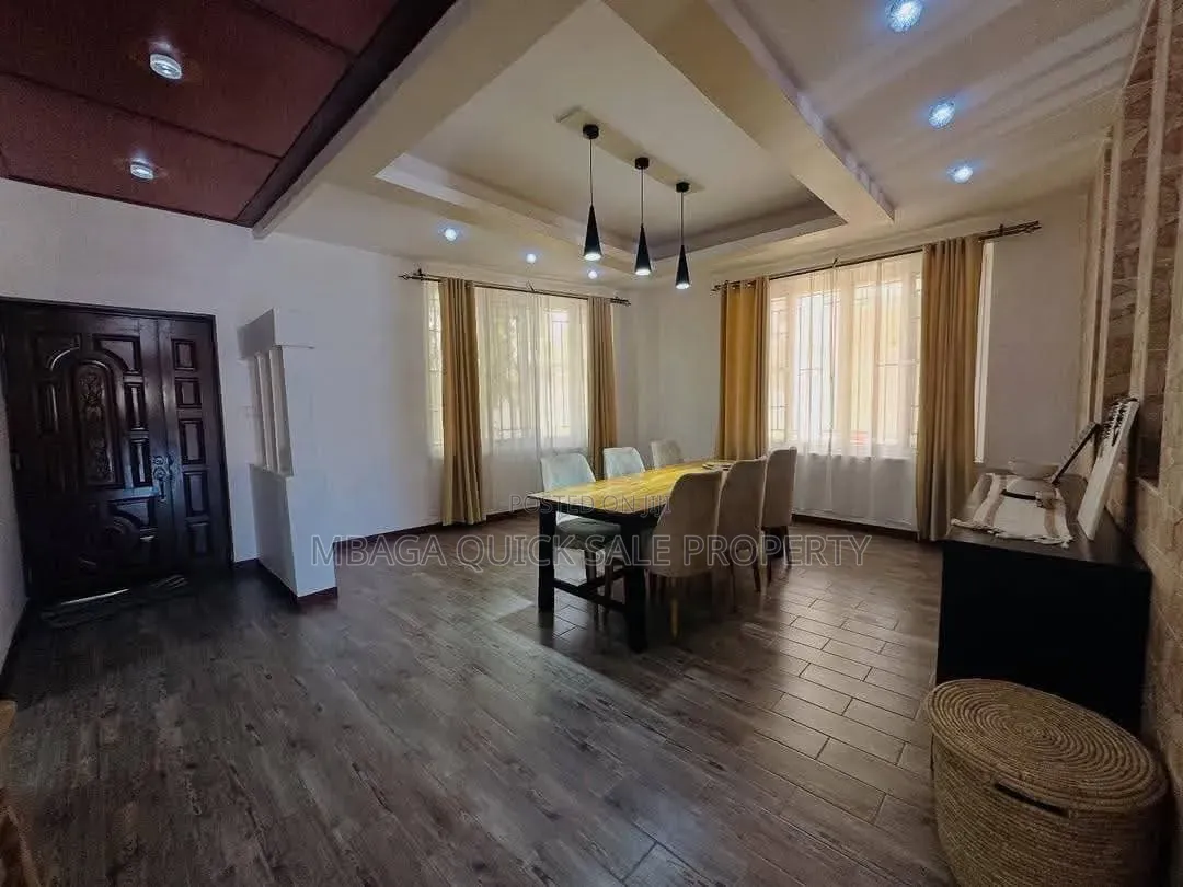 3bdrm Apartment in Mikocheni for sale in Mikocheni