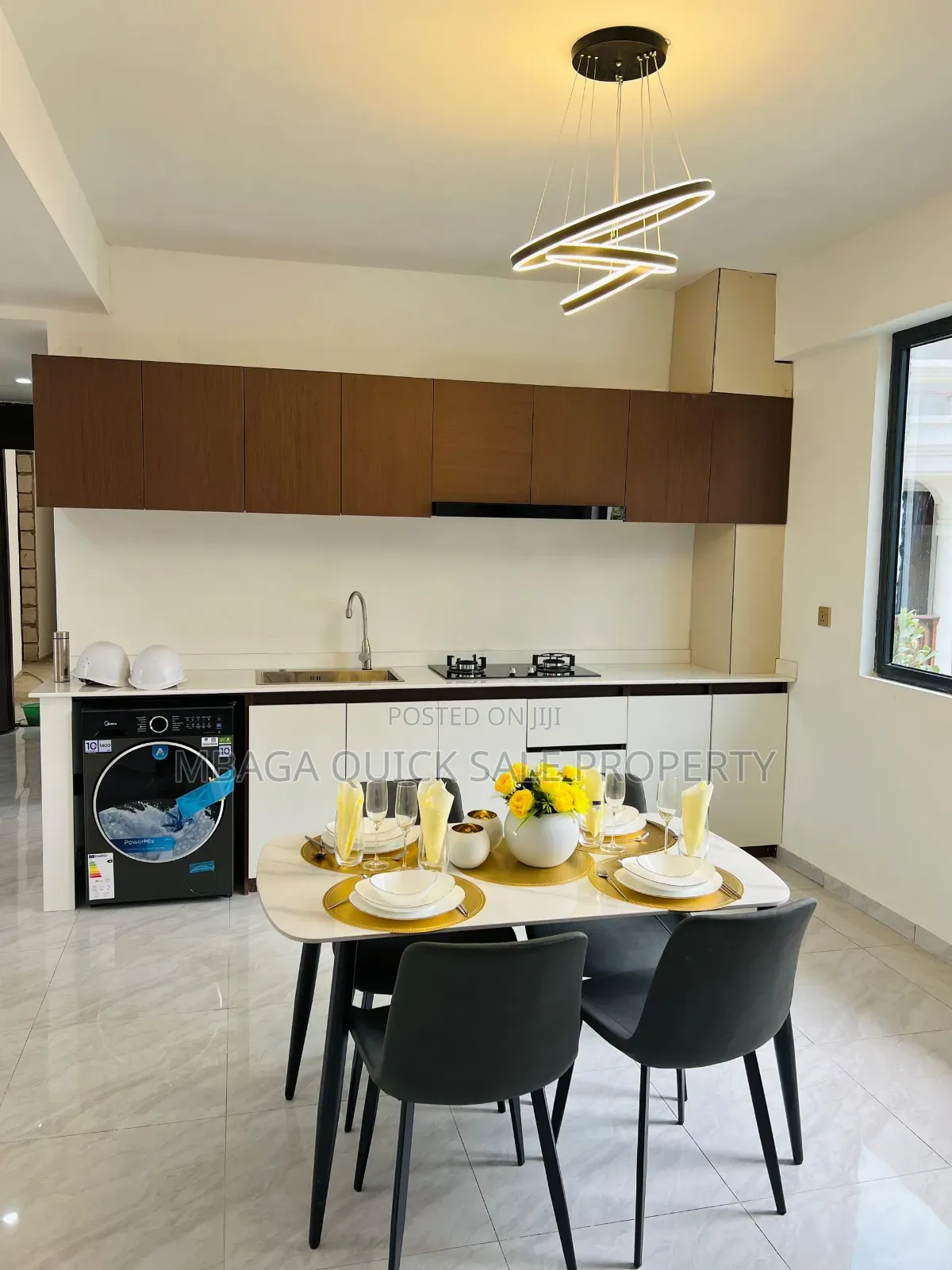 3bdrm Apartment in Mikocheni for sale in Mikocheni