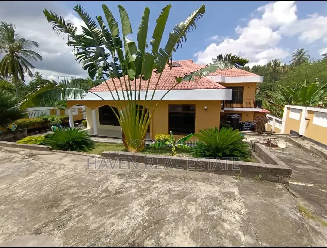 6bdrm House in Mbezi for sale in Mbezi