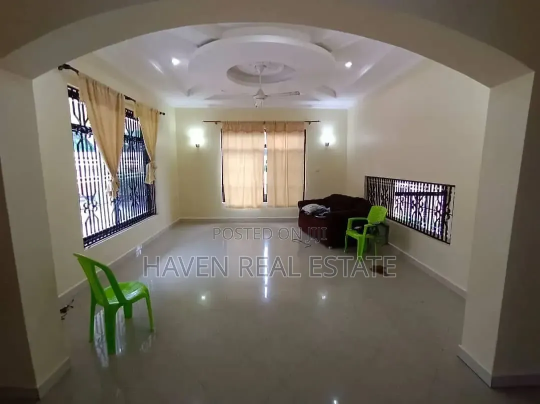 6bdrm House in Mbezi for sale in Mbezi