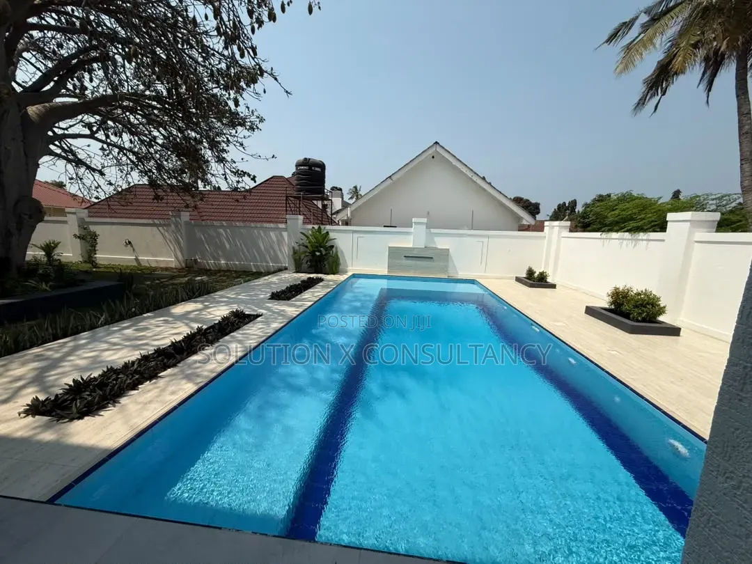 7bdrm House in Kunduchi for sale in Kunduchi