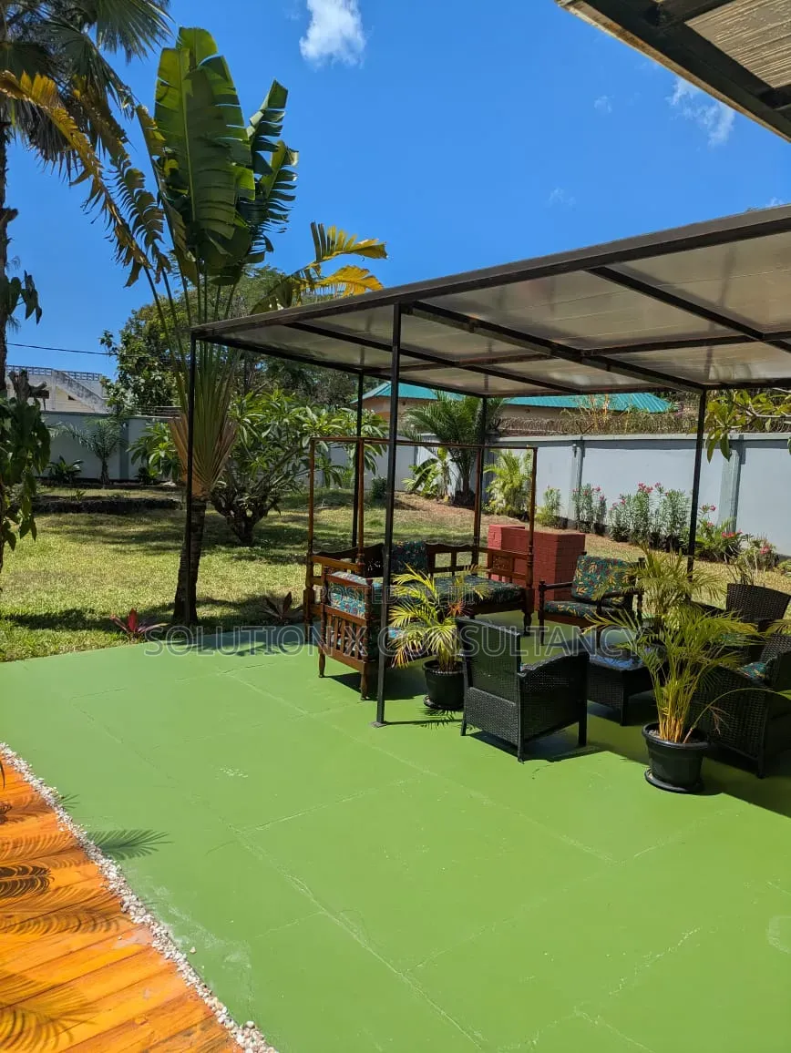 Furnished 4bdrm Villa in Masaki for rent in Masaki