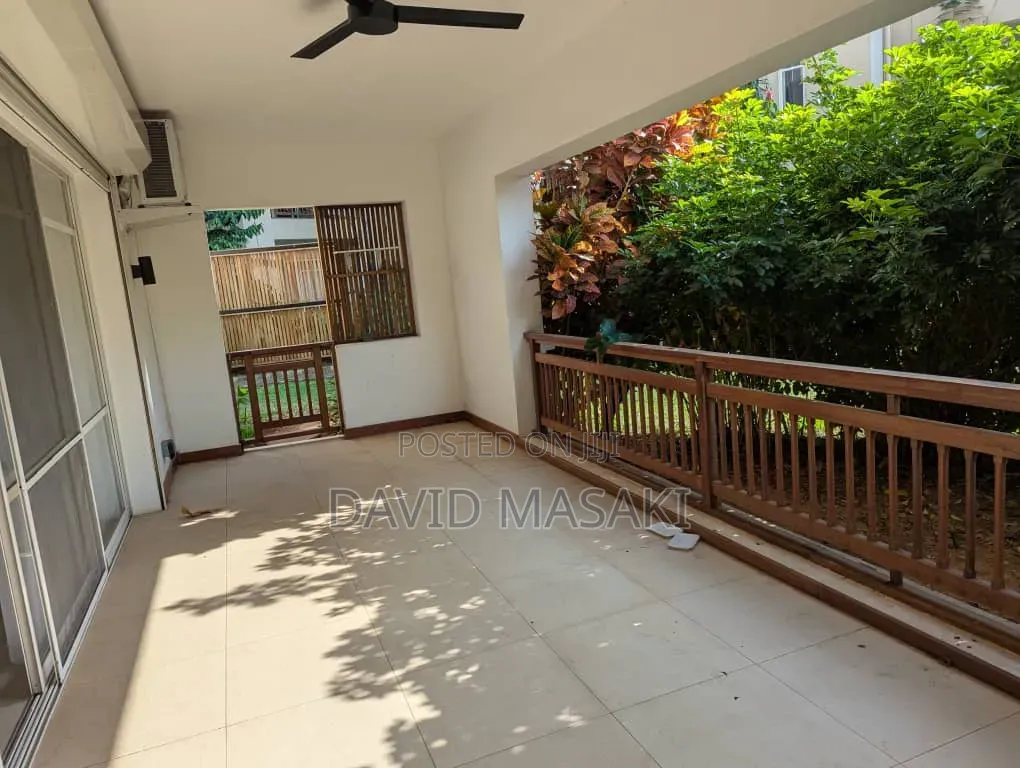 Furnished 4bdrm Apartment in Luxury Apartments, Oyster Bay for rent in Oyster Bay