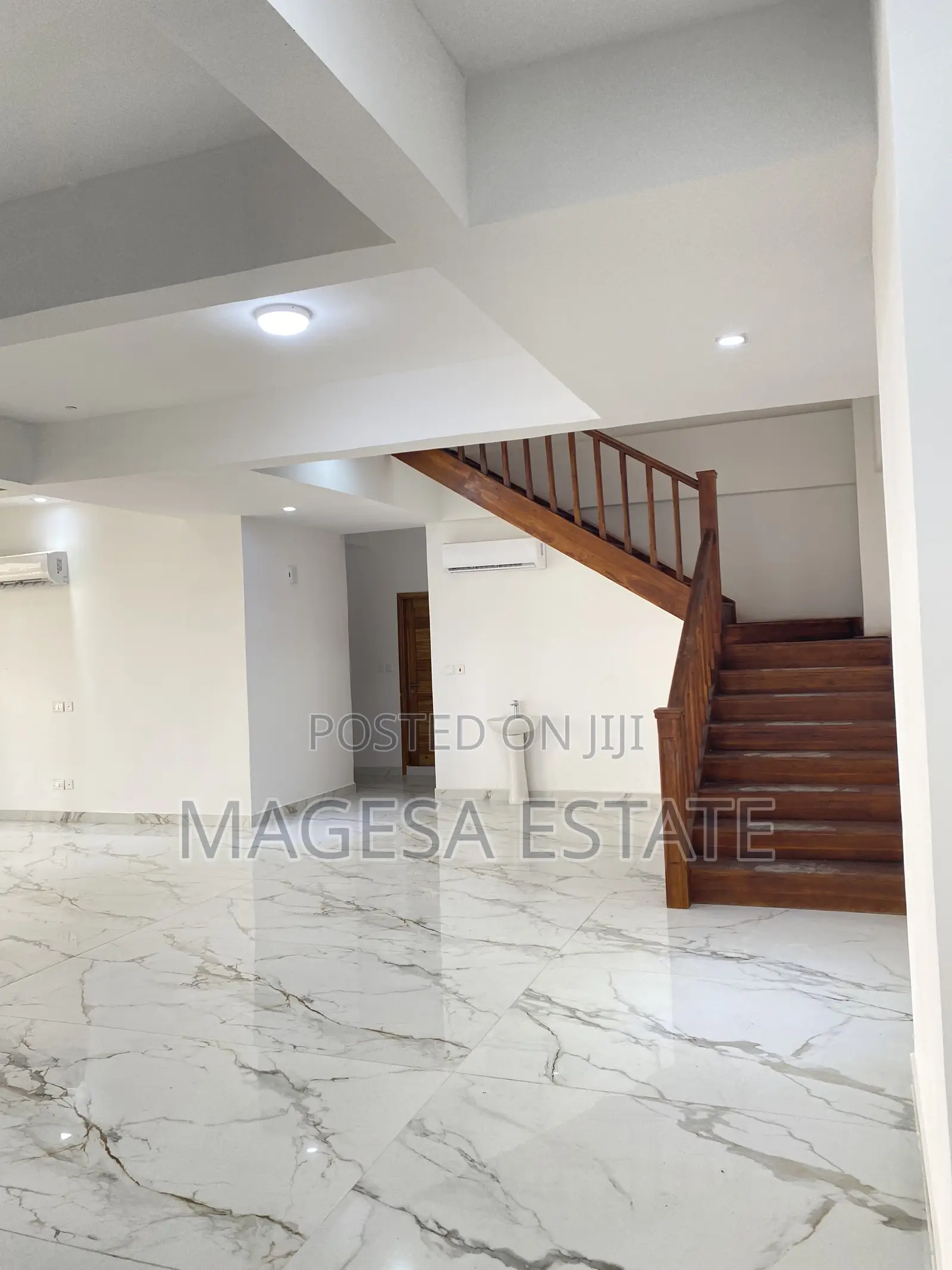 5bdrm Penthouse in Upanga West for rent in Upanga West