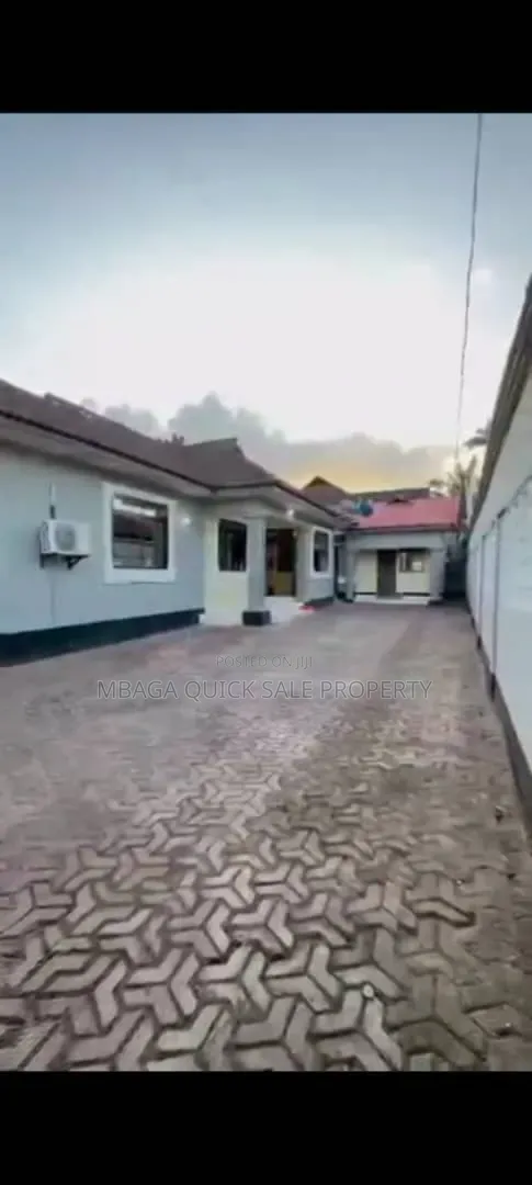4bdrm House in Mbezi Beach for rent in Mbezi Beach