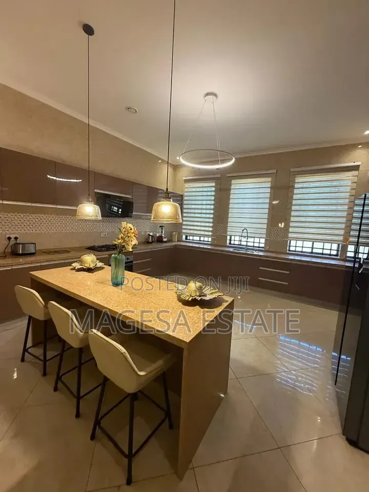 Furnished 4bdrm Villa in Oyster Bay for rent in Oyster Bay