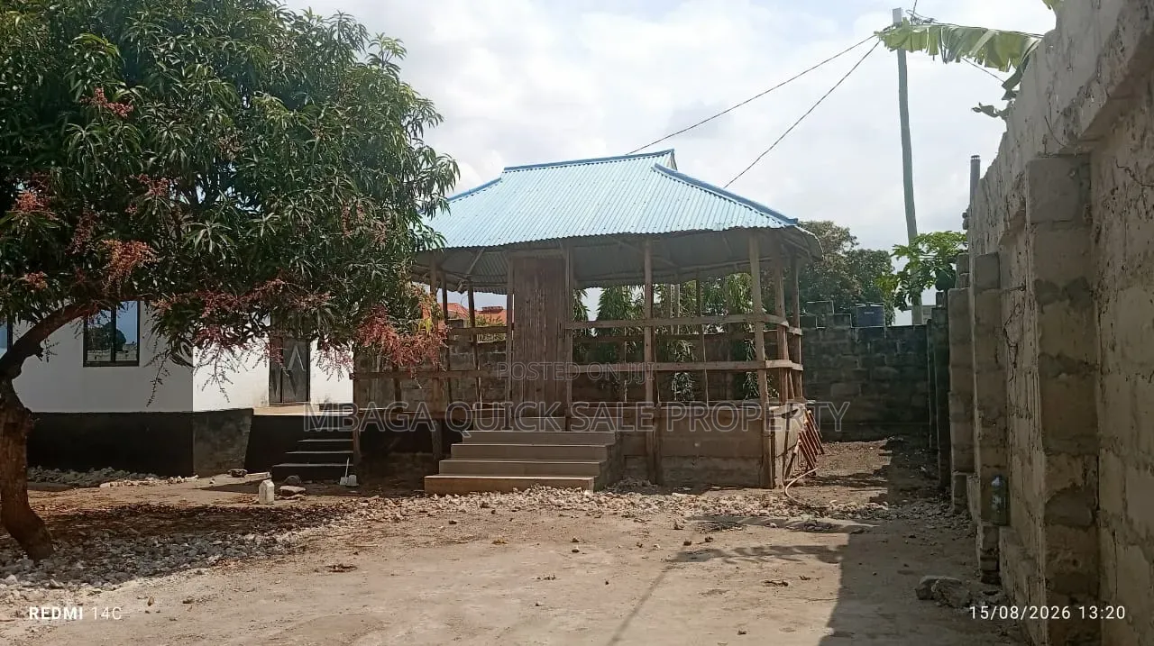 2bdrm House in Yombo for sale in Yombo