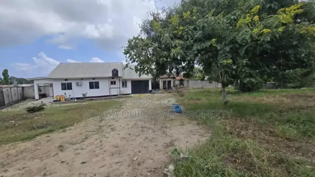 Plot Area SQM 2000 for Sale Located in Changanyikeni in Sinza