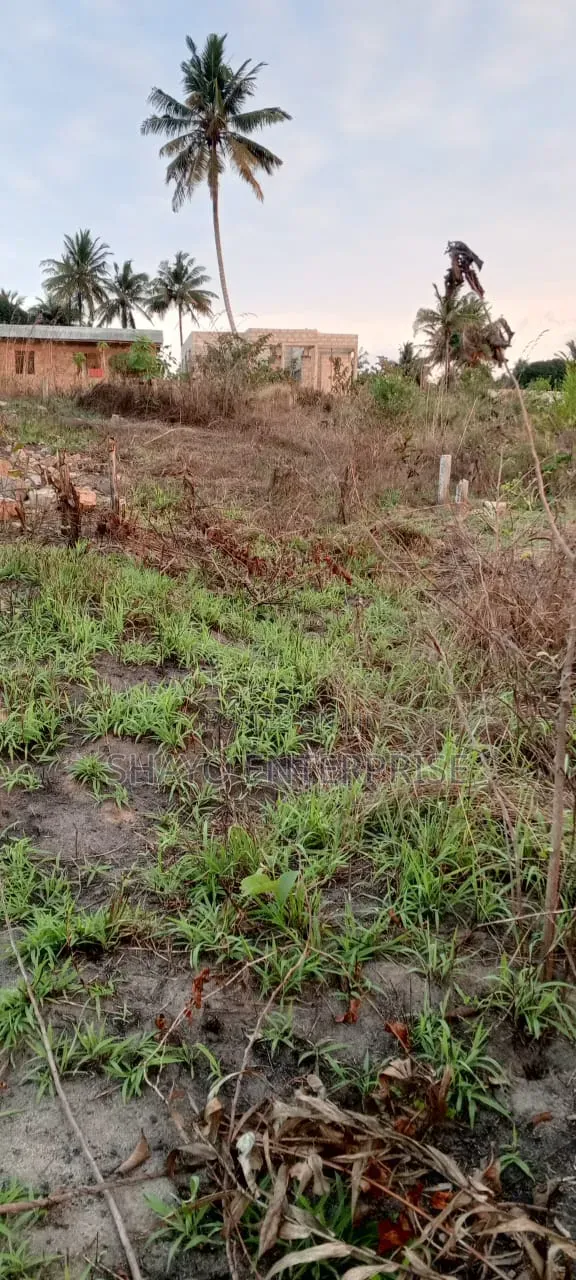 Kiwanja Kinauzwa SQM 1600 in Bunju