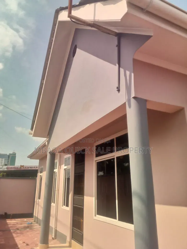 5bdrm House in Mwananyamala for rent in Mwananyamala