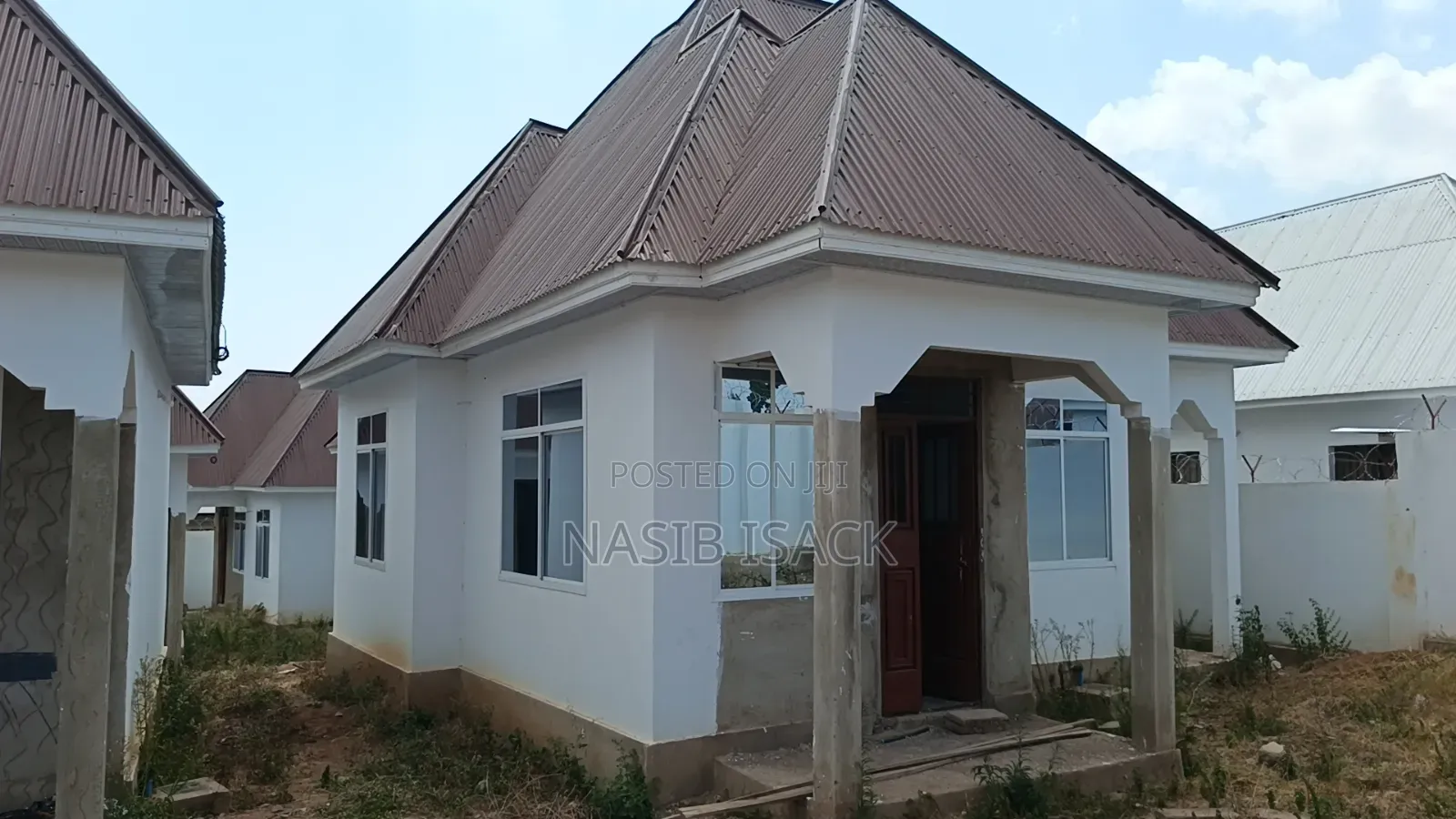 7bdrm Apartment in Buswelu for sale in Buswelu
