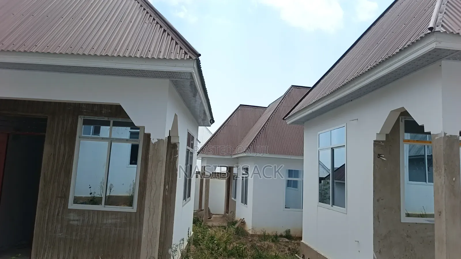 7bdrm Apartment in Buswelu for sale in Buswelu