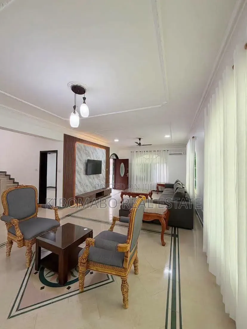 Furnished 3bdrm Villa in Masaki for rent in Masaki