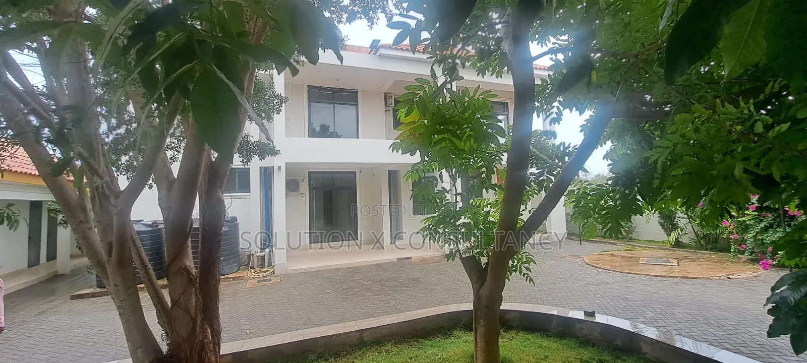 5bdrm Mansion in Mbweni for sale in Mbweni