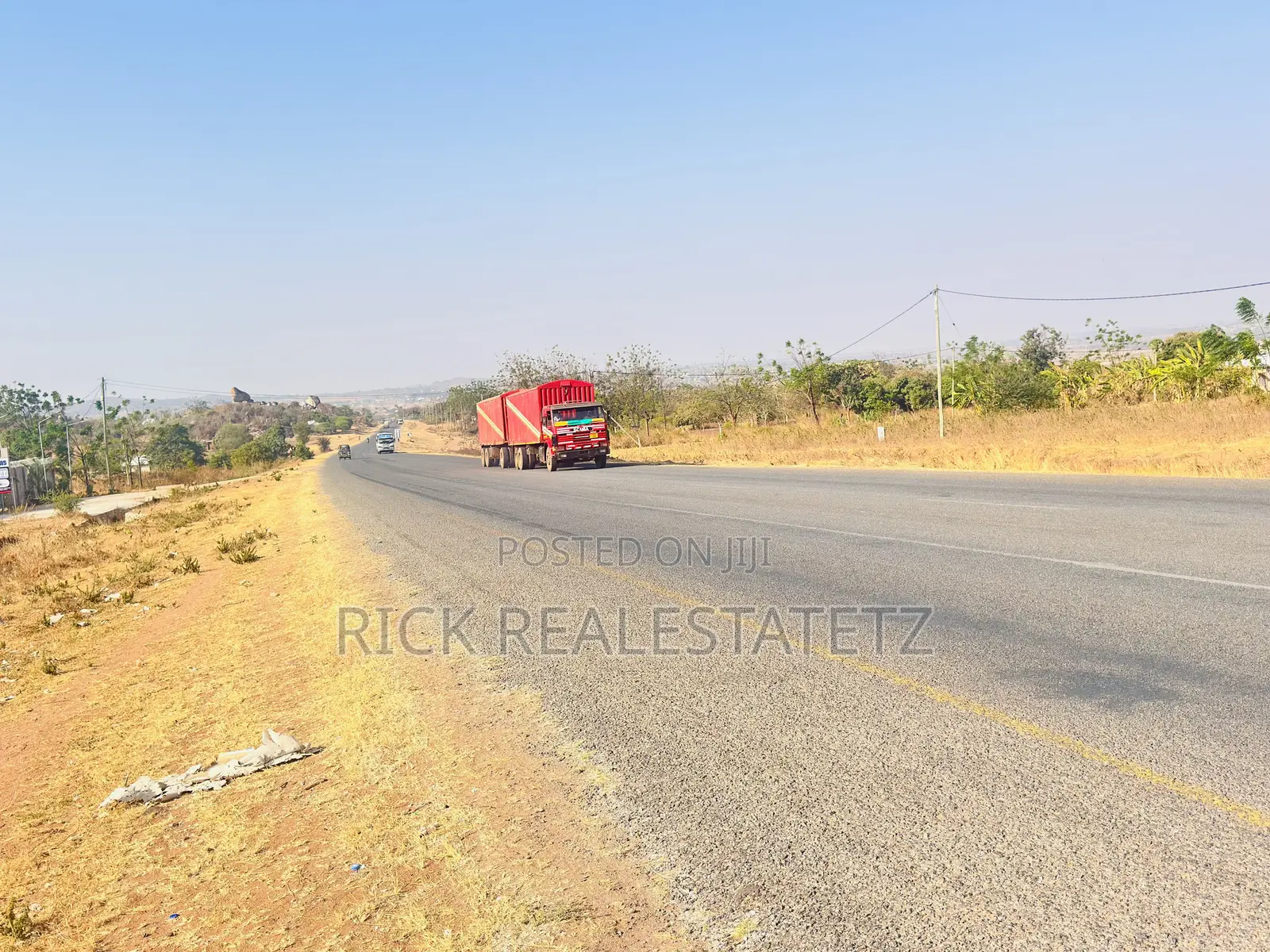 Viwanja Viwili (2) Kwa Pamoja Vinauzw Fela Bandar Jiran Na Reli Ya SGR in Fella