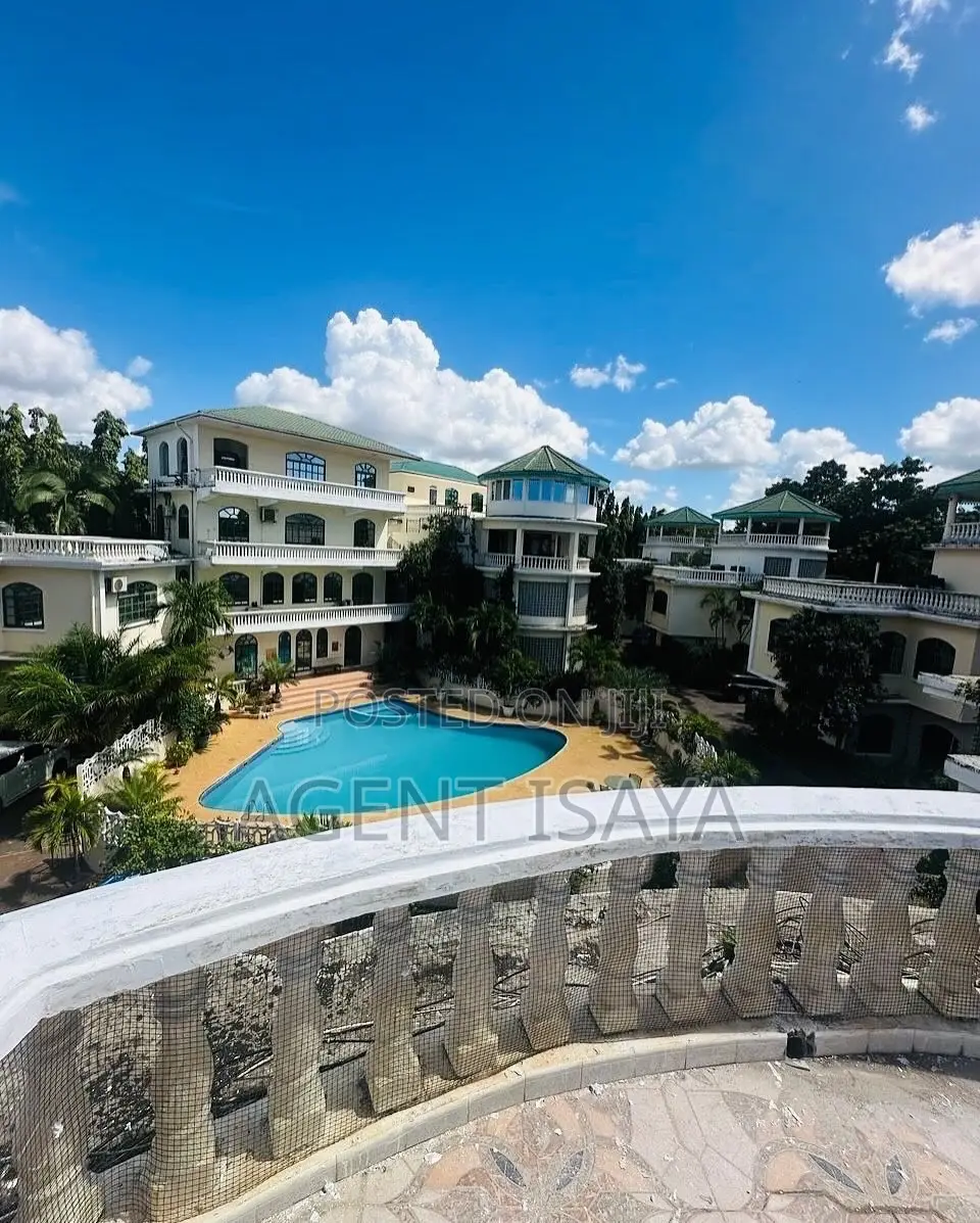 Furnished 4bdrm Villa in Oyster Bay for rent in Oyster Bay