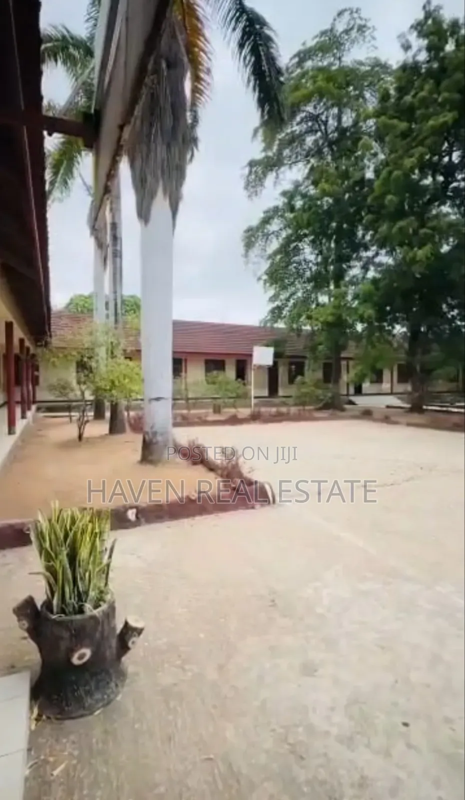 Shule Inauzwa Mbezi Beach in Mbezi Beach