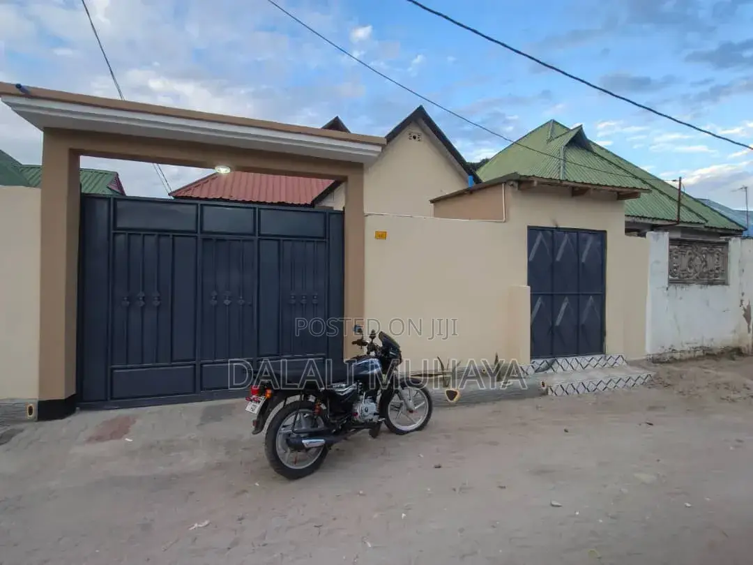 3bdrm House in Kanisa Ni Street, Mbagala for sale in Mbagala