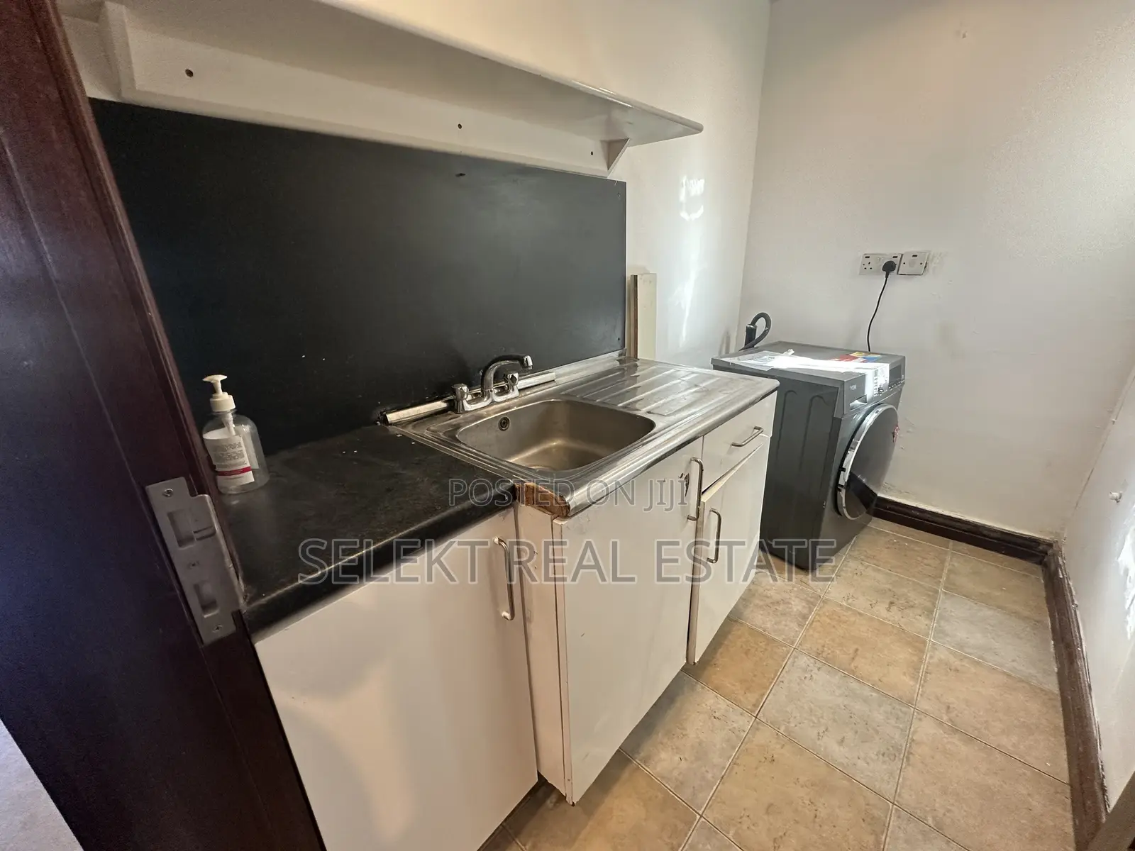 Furnished 3bdrm Apartment in Masaki for rent in Masaki