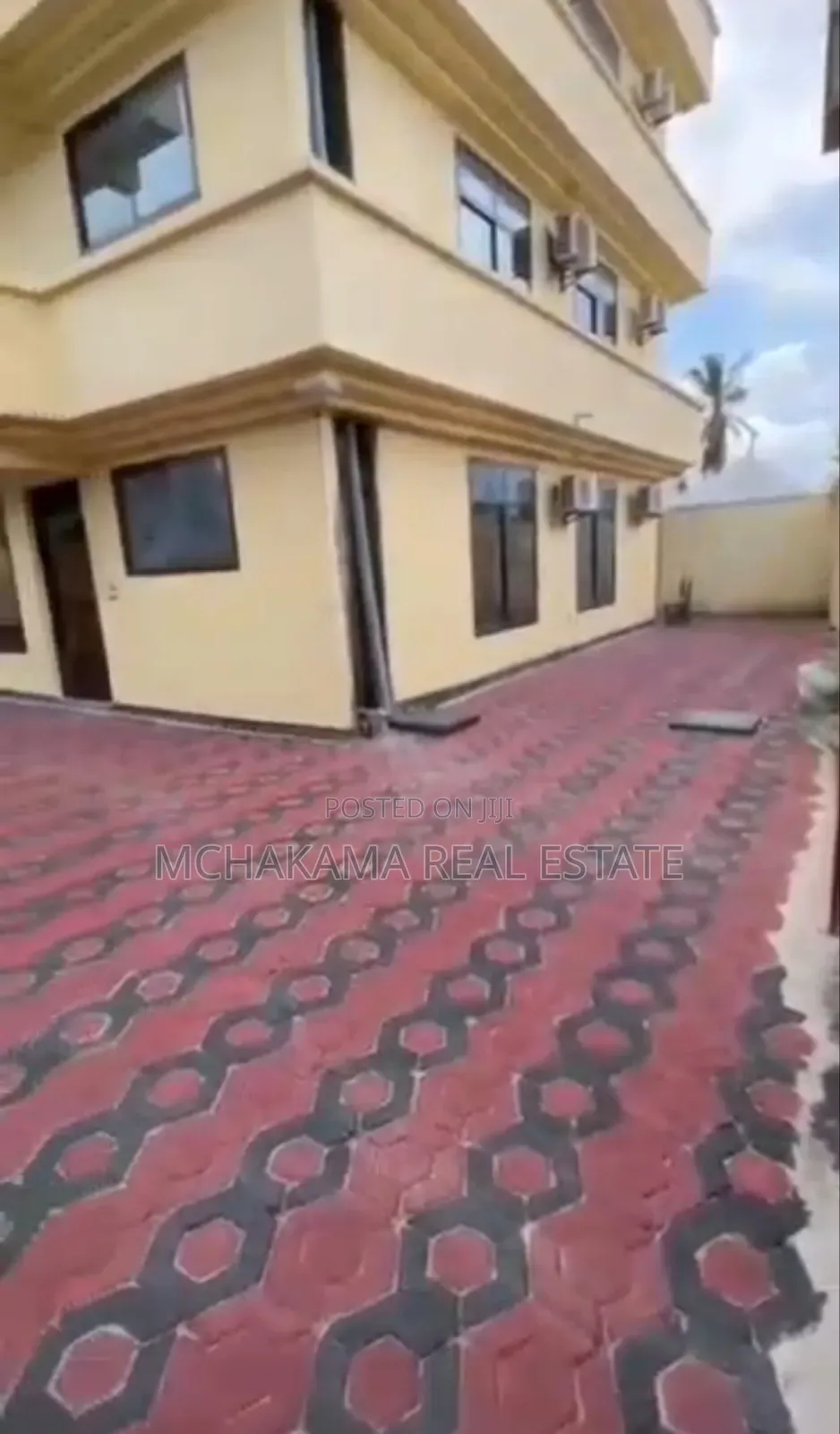 20bdrm Block of Flats in Mchakama Real Estate, Kiwalani for sale in Kiwalani