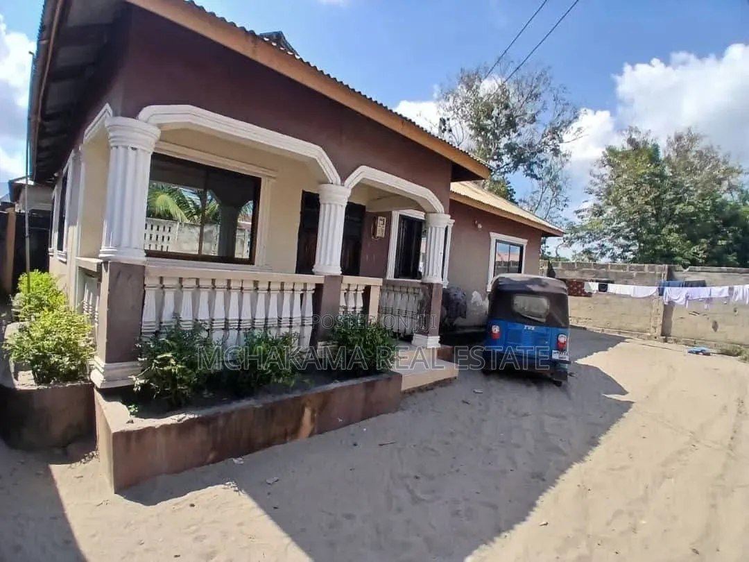 3bdrm House in Mchakama Real, Ukonga for sale in Ukonga