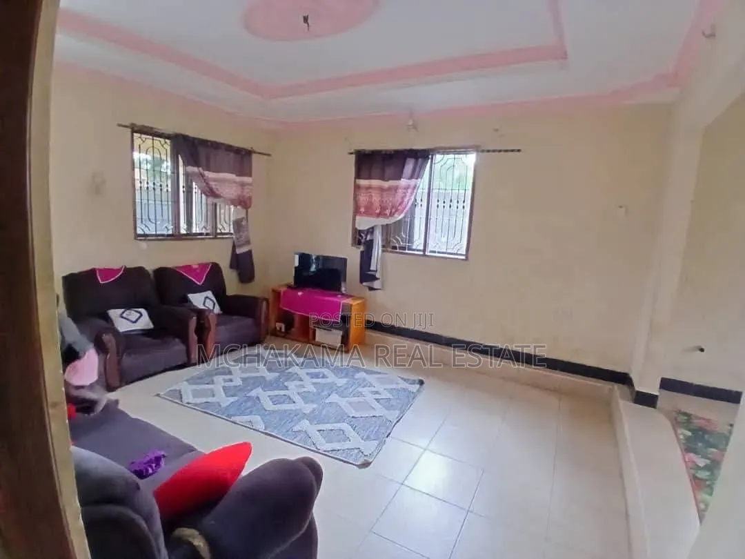 3bdrm House in Mchakama Real, Ukonga for sale in Ukonga