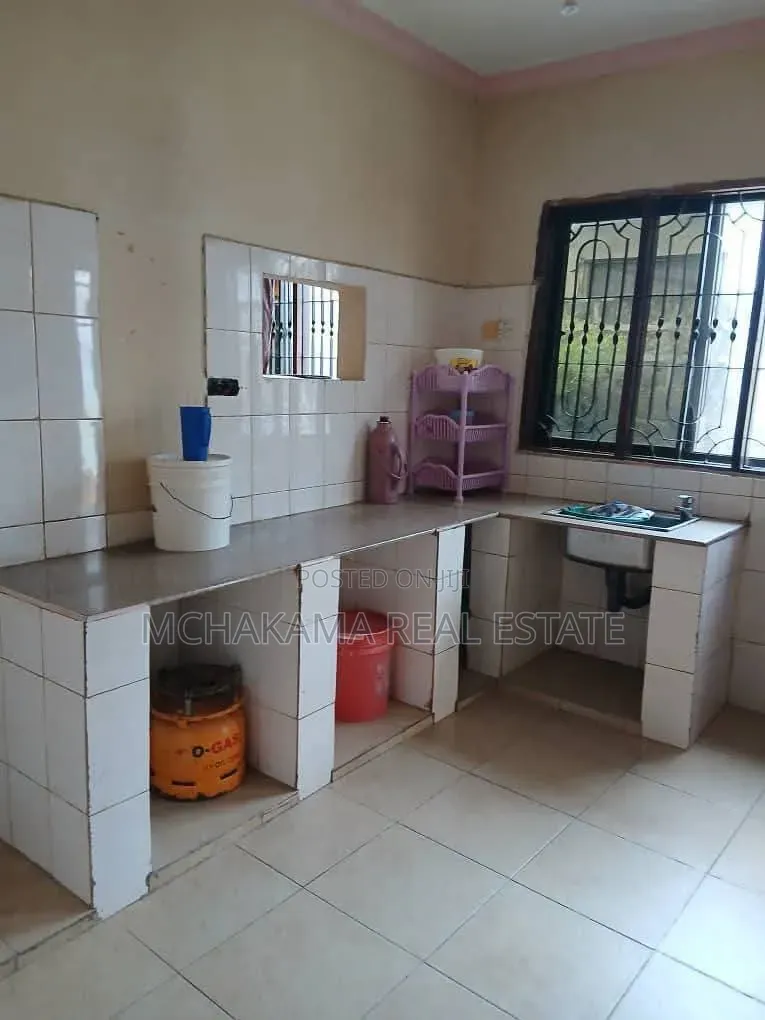 3bdrm House in Mchakama Real, Ukonga for sale in Ukonga