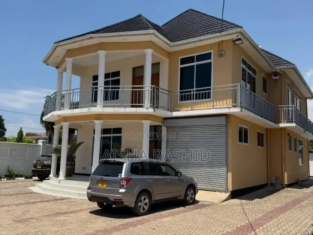 Furnished 4bdrm Apartment in Bunju for rent in Bunju