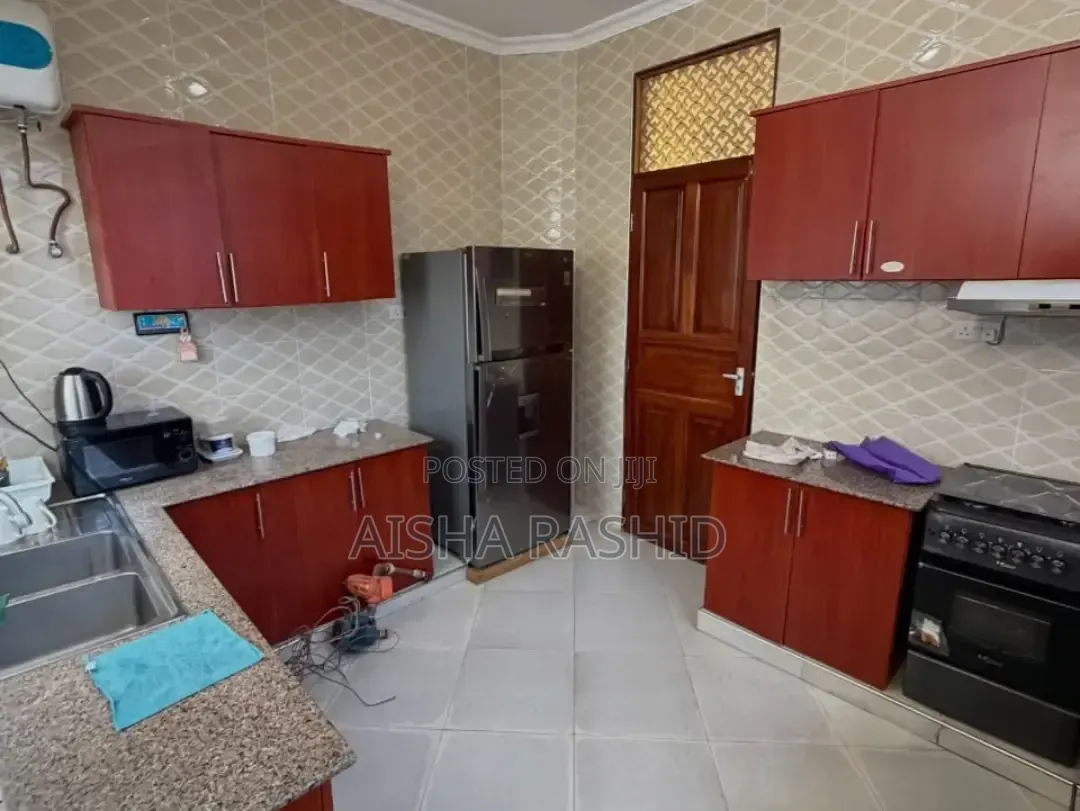 Furnished 4bdrm Apartment in Bunju for rent in Bunju