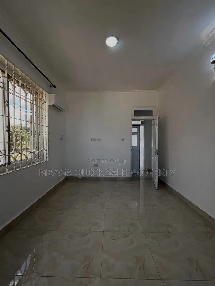 5bdrm House in Goba for rent in Goba