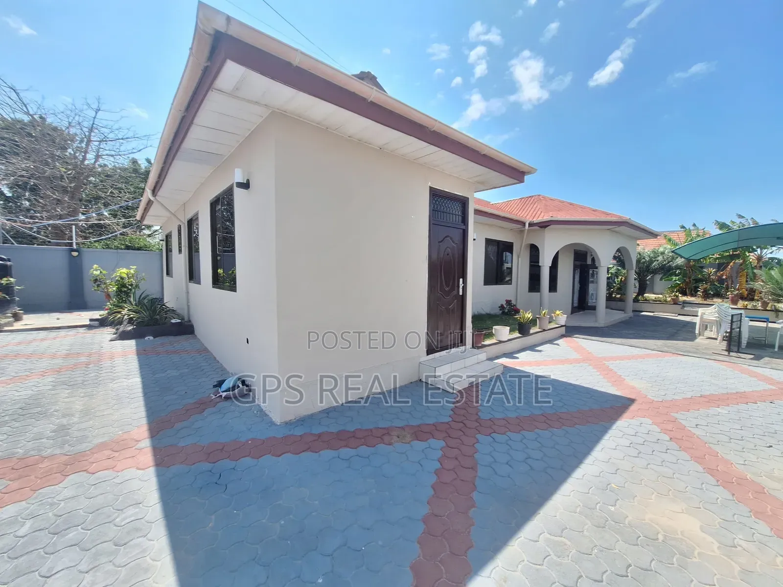 3bdrm House in Mbweni Maindi, Kinondoni for sale in Kinondoni