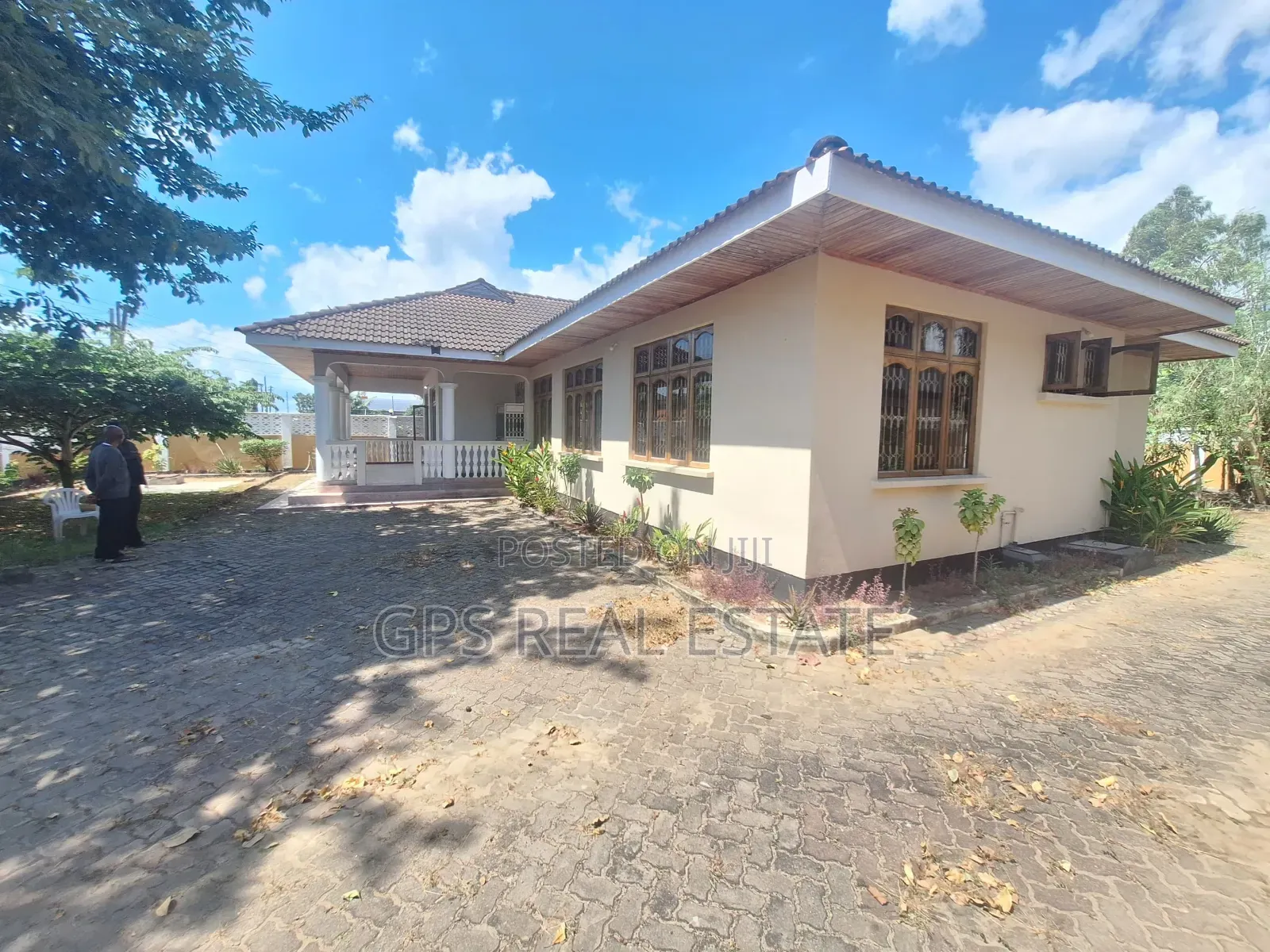 5bdrm House in Mbezi Beach, Kinondoni for sale in Kinondoni