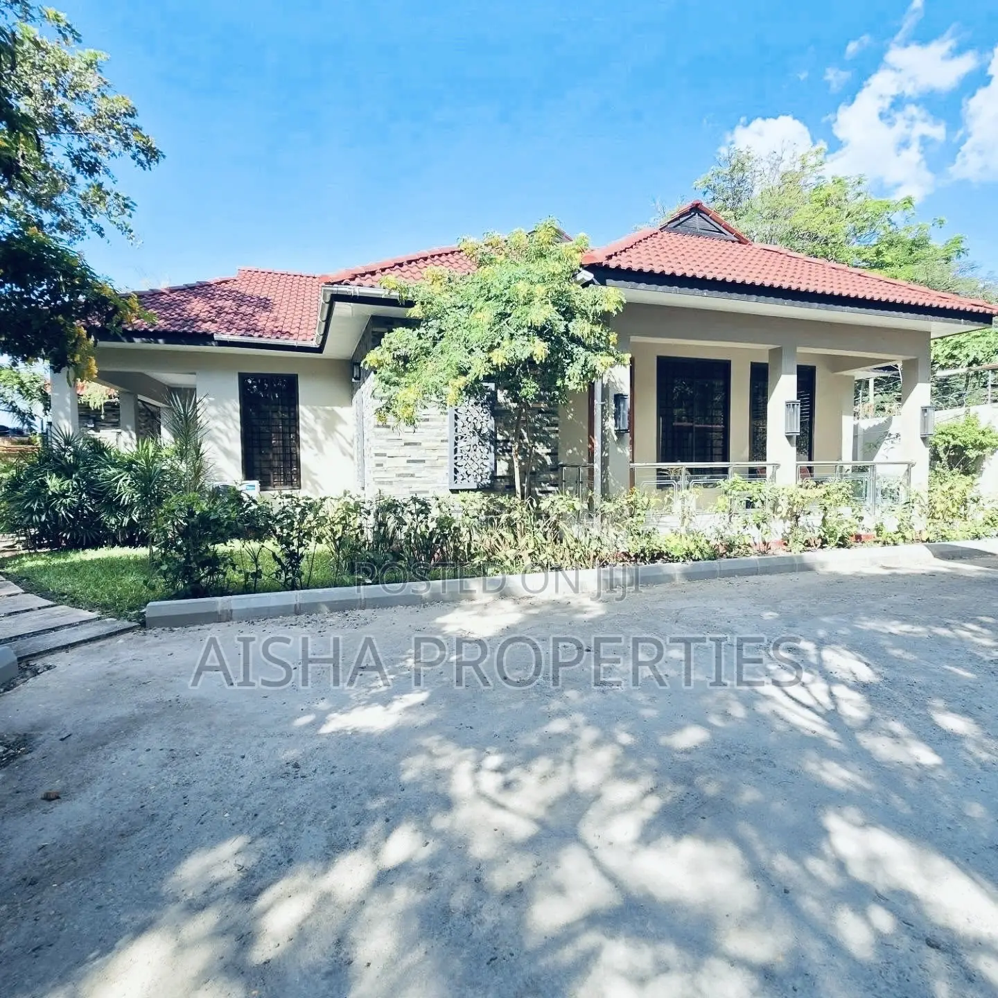 Furnished 4bdrm Villa in Oyster Bay for rent in Oyster Bay