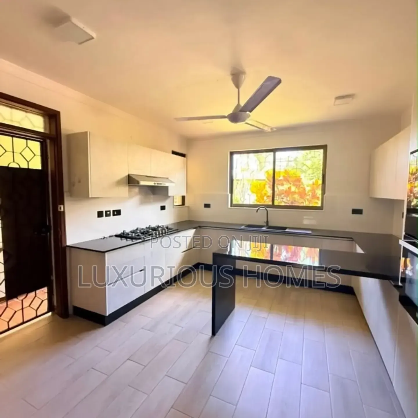 4bdrm Villa in Oyster Bay for rent in Oyster Bay