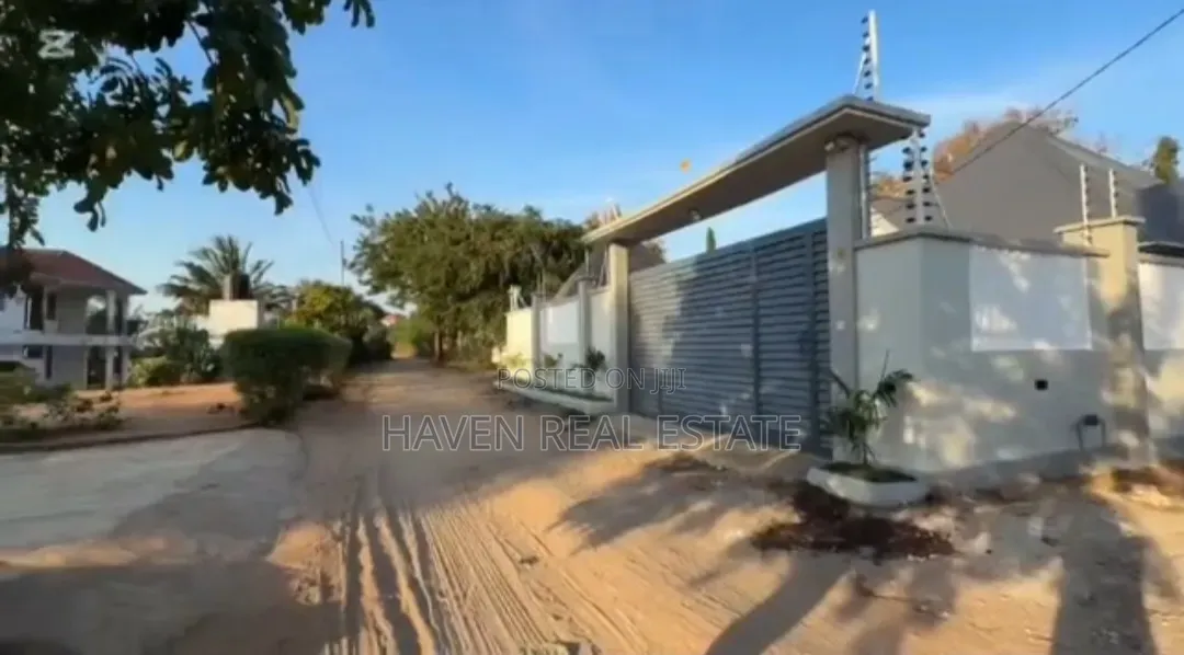3bdrm House in Goba for sale in Goba
