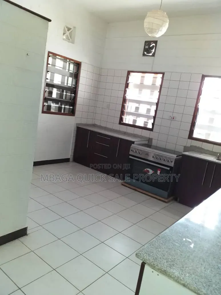 Furnished 8bdrm House in Mbezi Beach for rent in Mbezi Beach