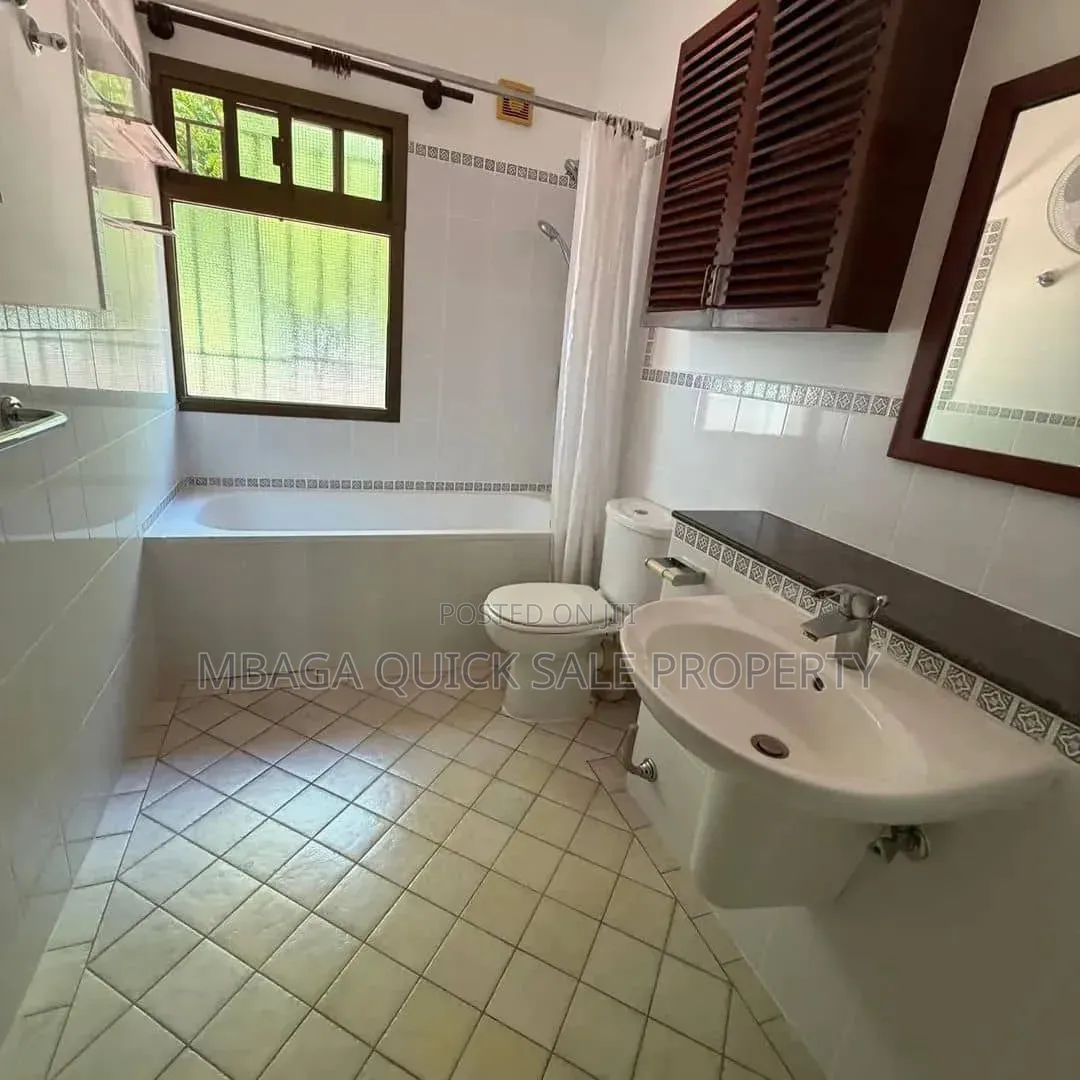 3bdrm House in Masaki for rent in Masaki