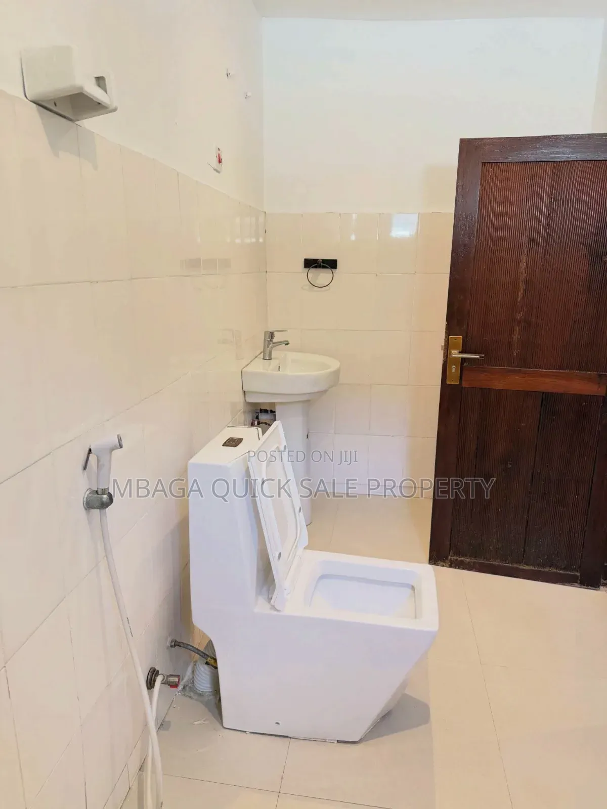 Furnished 4bdrm House in Mikocheni for rent in Mikocheni
