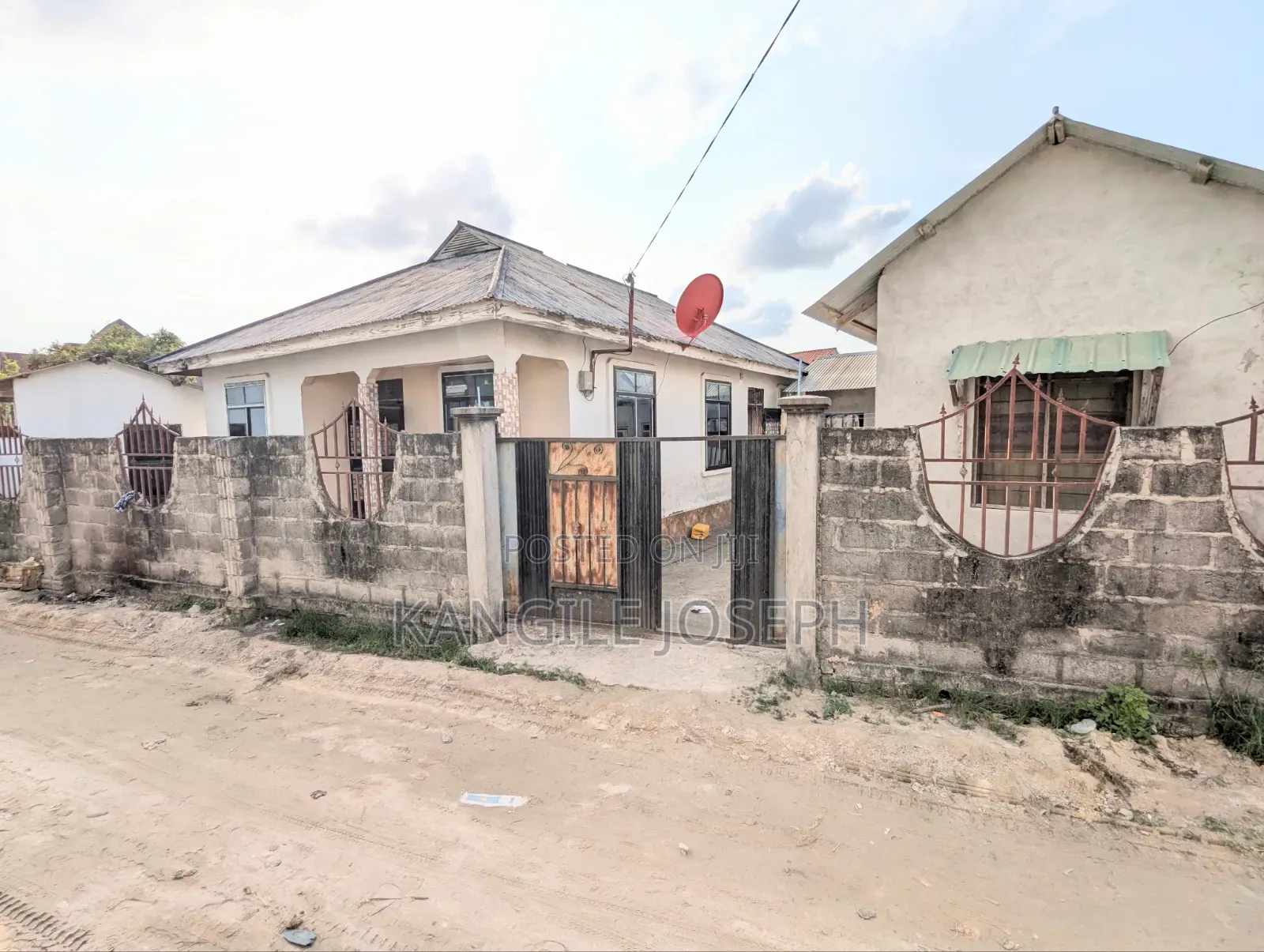 10bdrm House in Rada, Pugu for sale in Pugu
