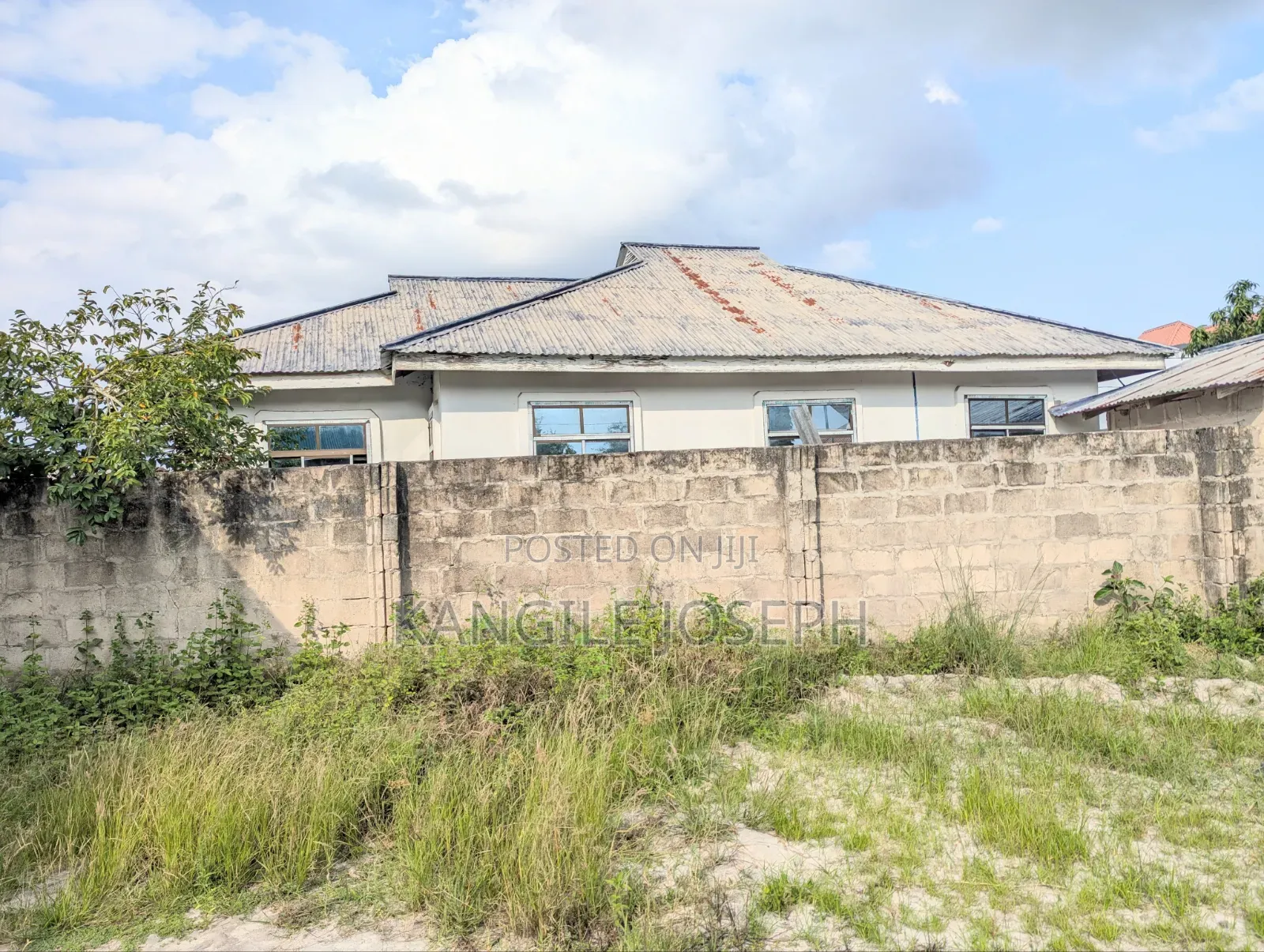 10bdrm House in Rada, Pugu for sale in Pugu