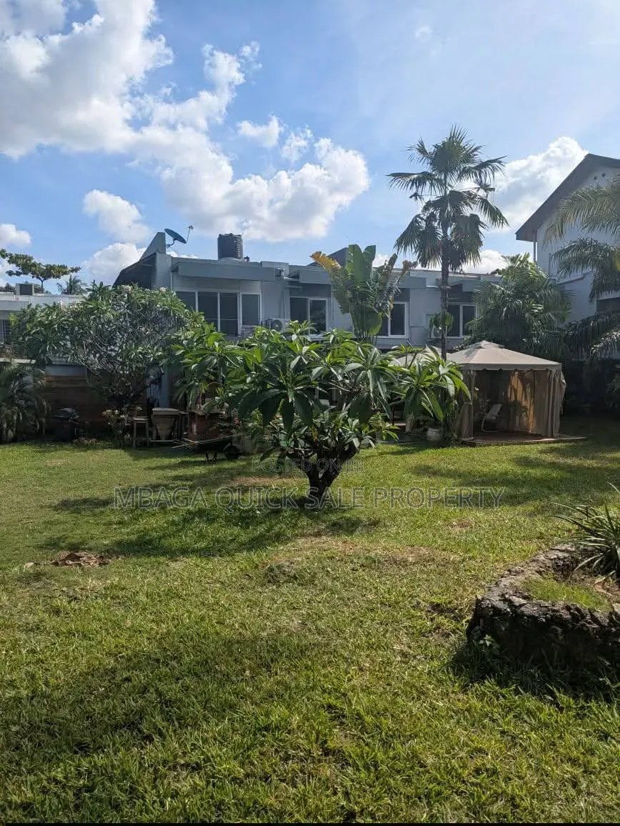 Furnished 4bdrm Villa in Masaki for rent in Masaki