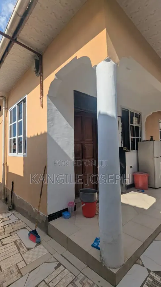 3bdrm House in Mawili Street, Mbezi for sale in Mbezi