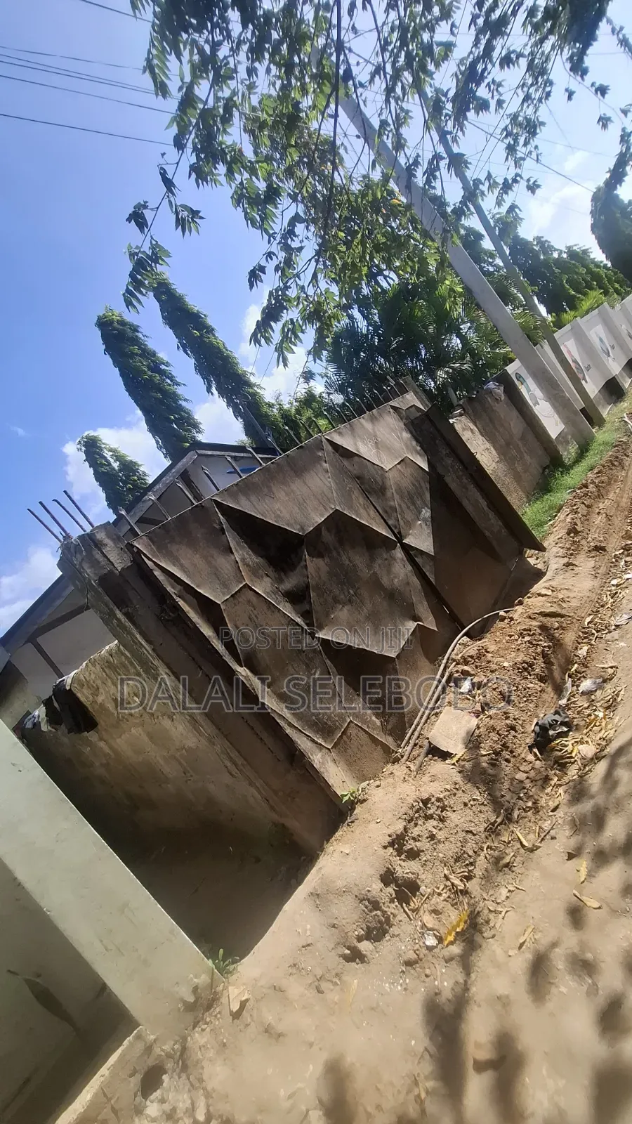 4bdrm Bungalow in Makongo Juu Ccm, Kinondoni for sale in Kinondoni