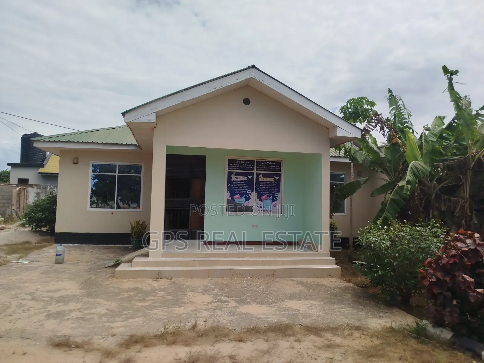 3bdrm House in Mwabepande, Kinondoni for sale in Kinondoni
