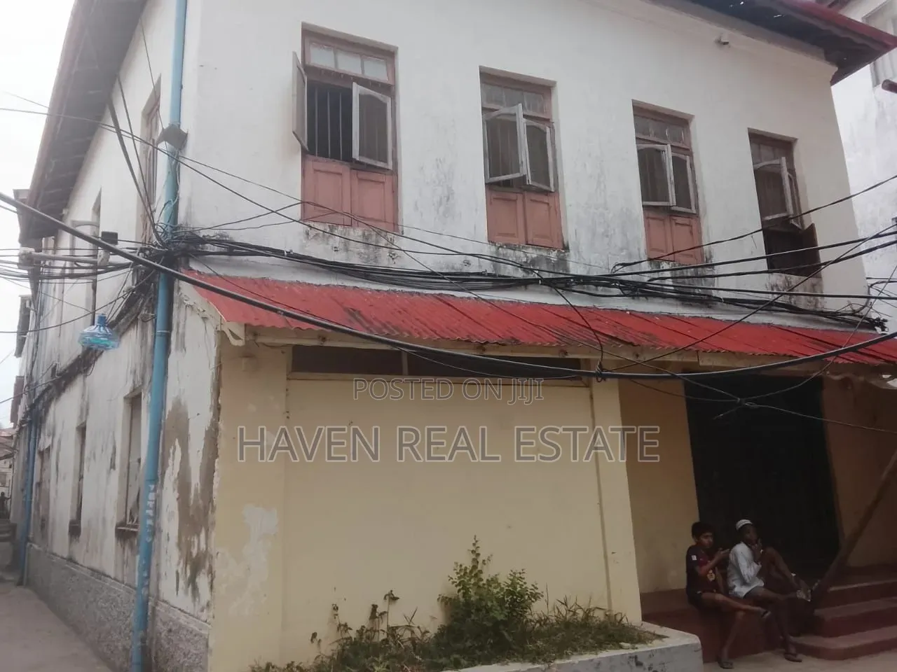8bdrm House in Mjini for sale in Mjini