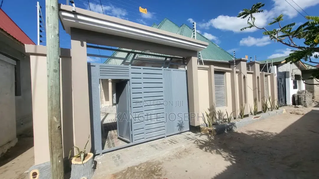 3bdrm House in Mkononi Street, Mbagala for sale in Mbagala