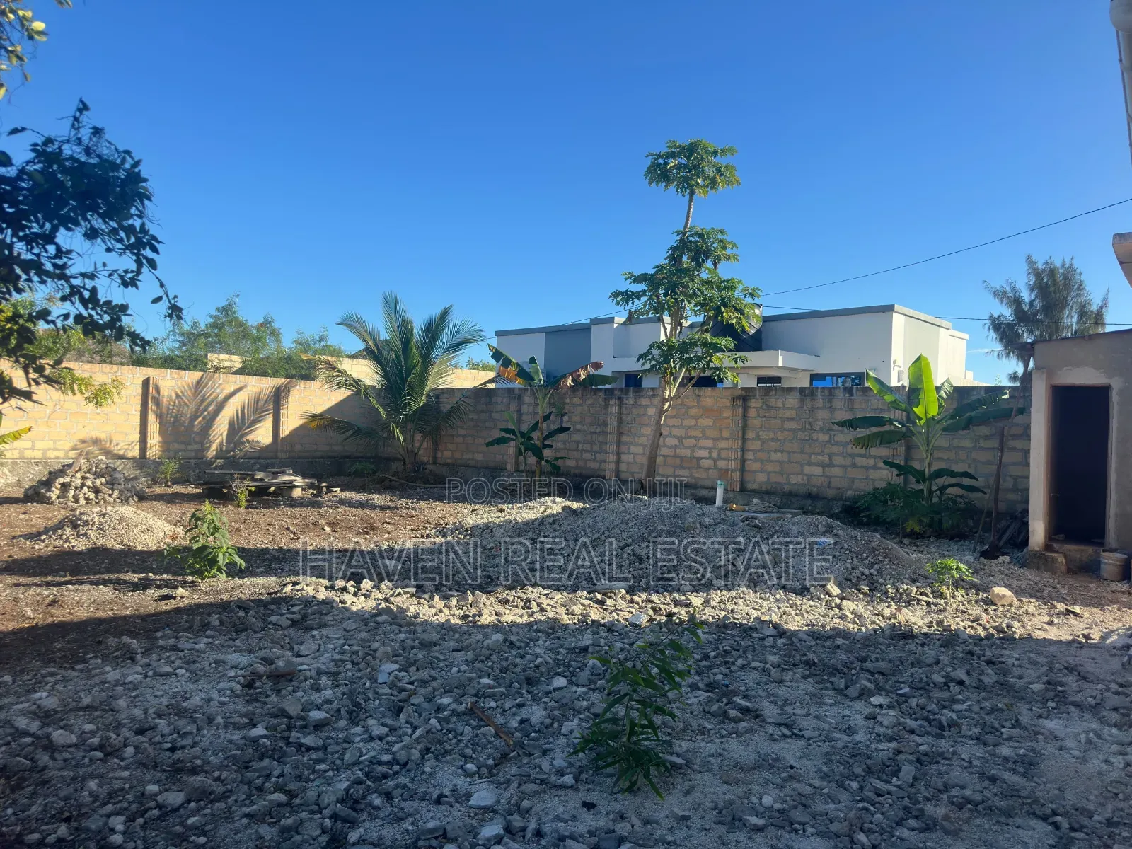 1bdrm House in Kati for sale in Kati